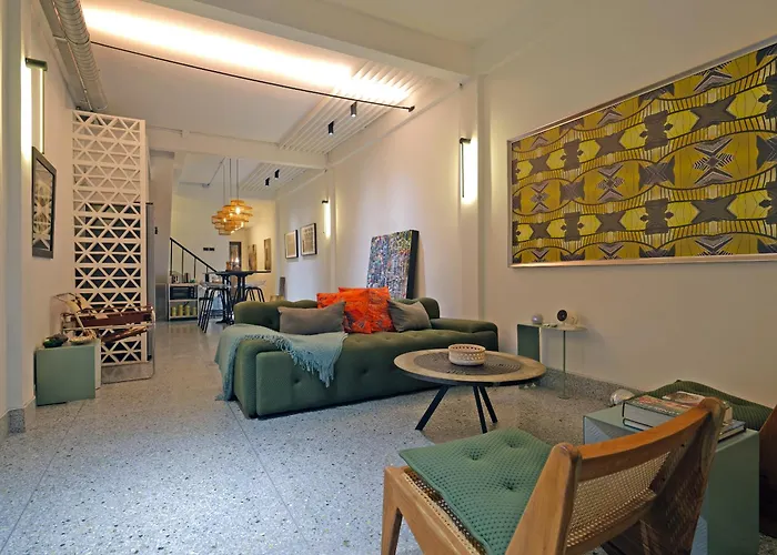Holiday home Siri Designer 3-storey Townhouse With Garden And Luxury Amenities