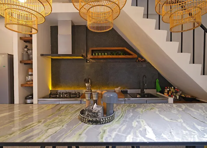 Siri Designer 3-storey Townhouse With Garden And Luxury Amenities * Bangkok