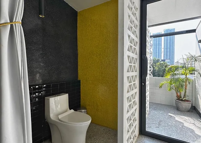Holiday home Siri Designer 3-storey Townhouse With Garden And Luxury Amenities *