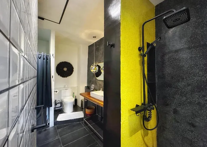 Holiday home Siri Designer 3-storey Townhouse With Garden And Luxury Amenities