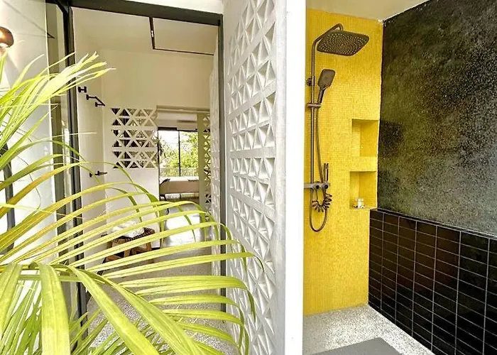 Siri Designer 3-storey Townhouse With Garden And Luxury Amenities *