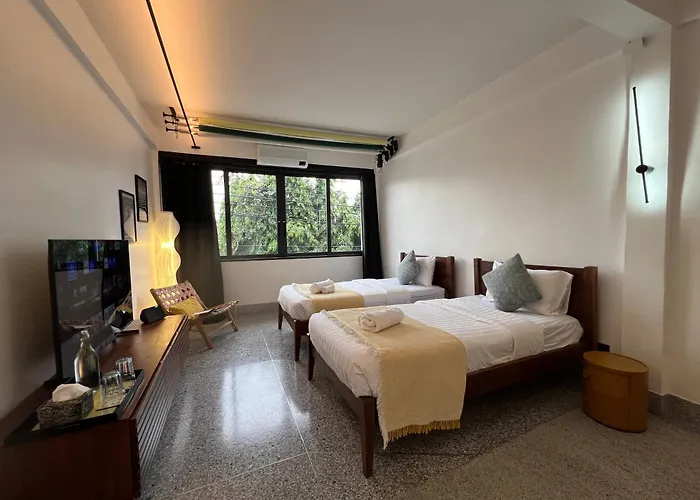 Siri Designer 3-storey Townhouse With Garden And Luxury Amenities