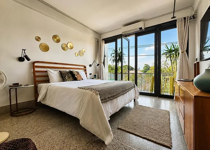 Siri Designer 3-storey Townhouse With Garden And Luxury Amenities * Bangkok